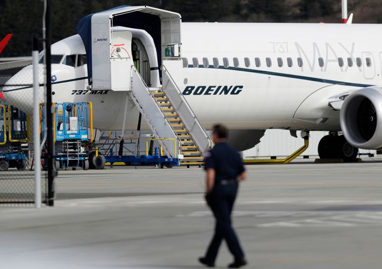 Een Boeing 737 Max aan de grond in Seattle.  Beeld AP