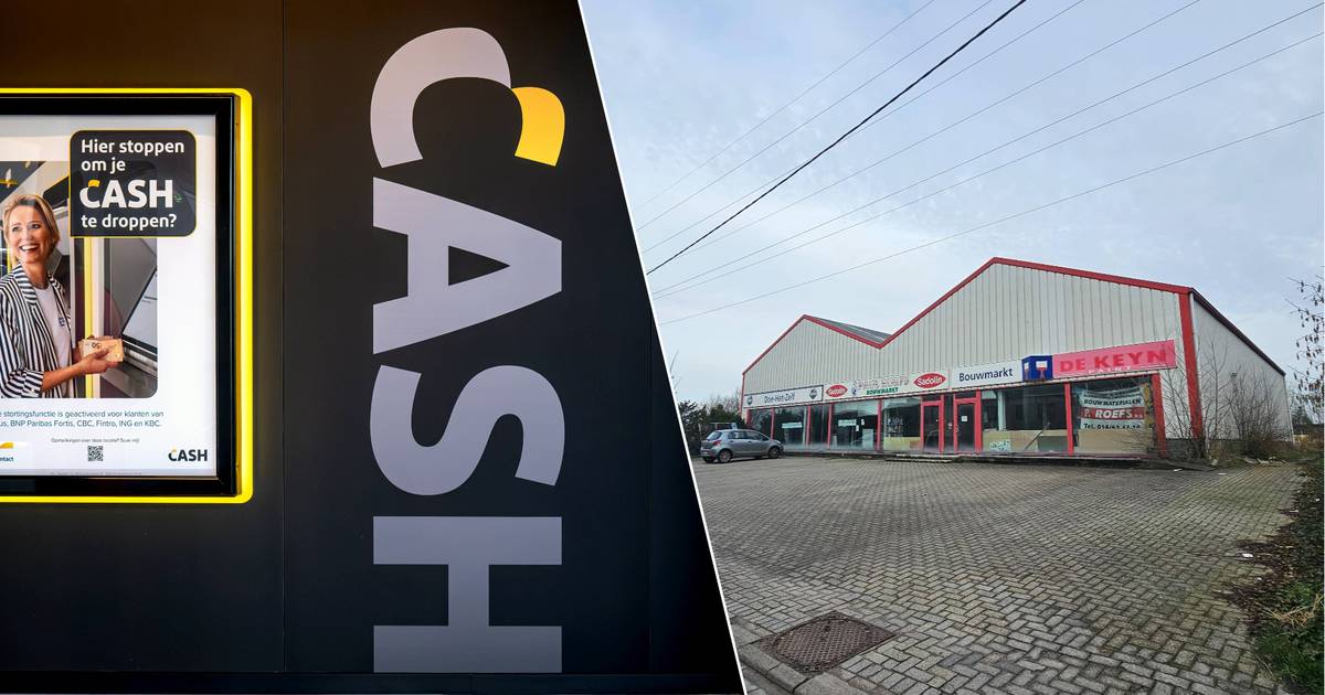 Cashpoint en ontmoetingsbankjes voor Vlimmeren en nieuw groen plein in ...