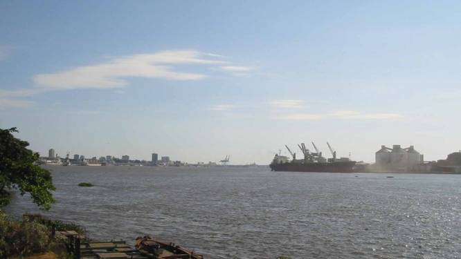 Negen Chinezen en 8 Oekraïners ontvoerd bij aanval op schepen voor kust van Kameroen
