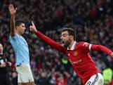Buitenspel of niet? Manchester United wint stadsderby mede dankzij opvallend doelpunt Fernandes