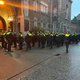 Twee gewonden bij vechtpartij in gevangenis Begijnenstraat, politie rukt massaal uit