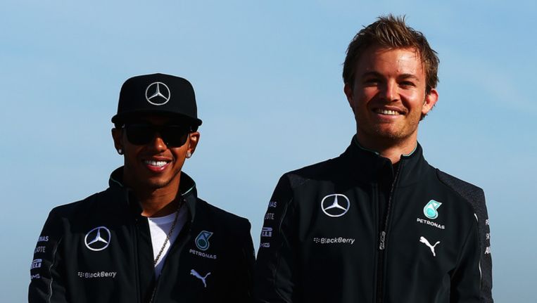 Lewis Hamilton (l) en Nico Rosberg, favorieten voor zondag. Beeld getty