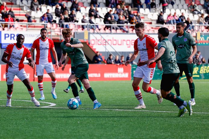 PEC Zwolle speelde vrijdagmiddag een oefenwedstrijd bij FC Emmen.