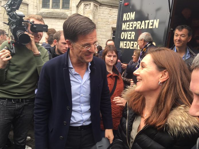 e-n-bakkie-en-v-l-selfies-voor-mark-rutte-in-breda-breda-bndestem-nl
