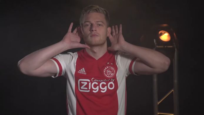 Dani Hagebeuk won namens Ajax zijn eerste wedstrijd in de eDivisie overtuigend met 4-0 maar was na de wedstrijd niet te spreken over de commentatoren.