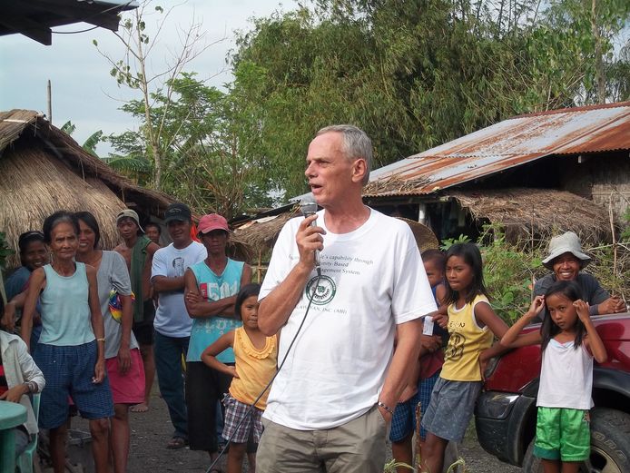 All'inizio di luglio 2012, l'attivista ambientale olandese Willem Geertman è stato assassinato nelle Filippine.