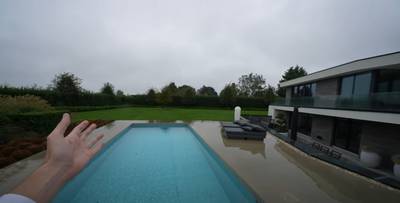 YouTuber Gio Latooy laat zijn enorme, luxe villa in Brabant zien aan kijkers: ‘Check dit uitzicht, f
