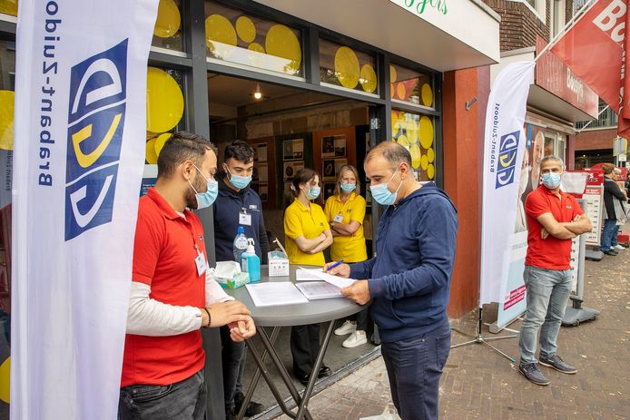 Vorig jaar zette de GGD al een tijdelijke priklocatie op aan de Woenselse Markt in Eindhoven.