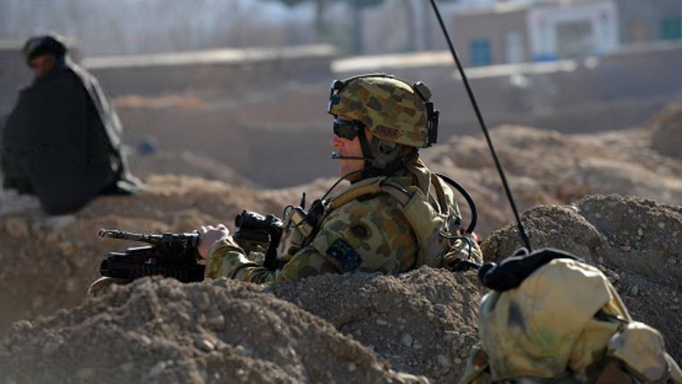 Australische ISAF-soldaat in Uruzgan, waar Nederland nog een leidende militaire rol vervult. (AFP) Beeld 