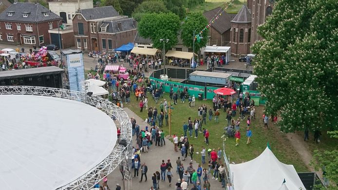 Jaarmarkt Den Hout in volle gang Oosterhout bndestem.nl