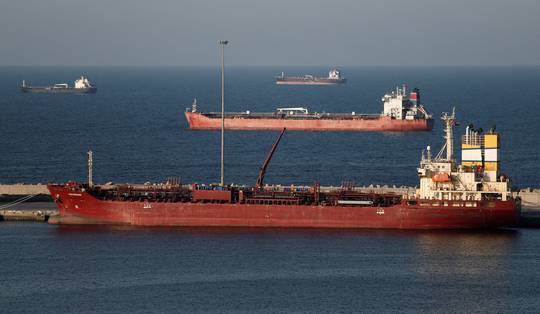 Duitsland oneens met Trump: ‘Geen rol voor NAVO in Straat van Hormuz’ • Israël meldt verwoesting regeringsvliegtuig Khamenei