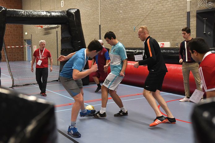 Deelnemers konden uitproberen welke tak van sport of spel het best bevalt in Cuijk tijdens de Sport en Spel Carrousel.