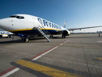 Belgische politie haalt man van Ryanair-vlucht, drie dagen later is hij dood. Parket voert onderzoek
