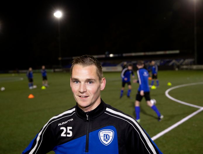 Voetballer Gert Swinkels van SV Deurne.