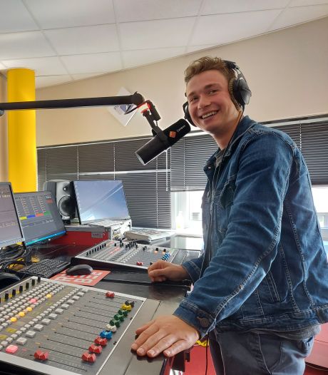 Van wielertalent naar radiomaker: Niels uit Rijswijk droomt nu van een eigen ochtendshow 