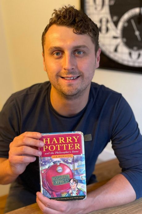 Une rare première édition d'Harry Potter vendue pour près de 33.000 euros par... Harry Potter