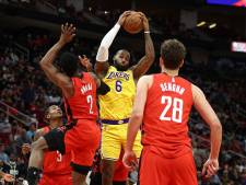 LeBron James neemt LA Lakers bij de hand tegen Rockets, Jokic verslaat Curry op eigen terrein