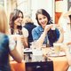 Waarom vrouwen moeten ophouden zo kritisch over elkaar te zijn
