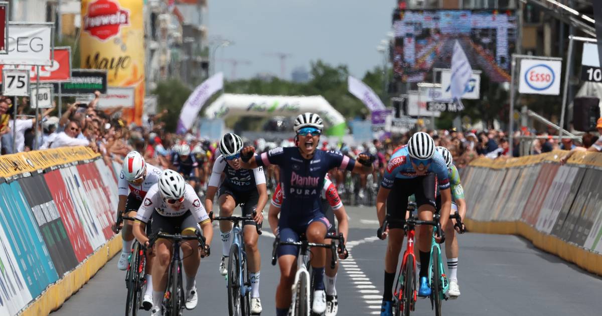 Geboren Rotterdamse verrast favorieten en wordt Belgisch kampioen wielrennen