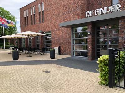Buitenterras bij De Einder in Someren-Eind