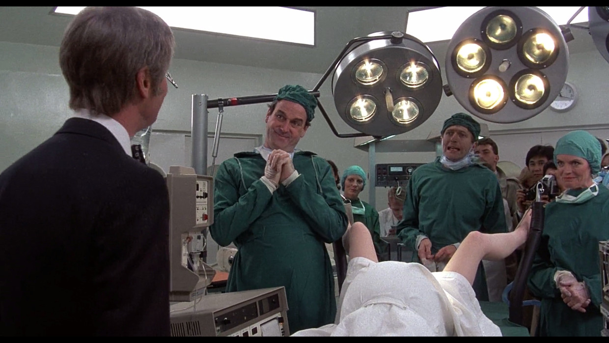 Levenslessen sprokkelen in ‘Monty Python’s The Meaning of Life’ (1983) met John Cleese. Beeld RV