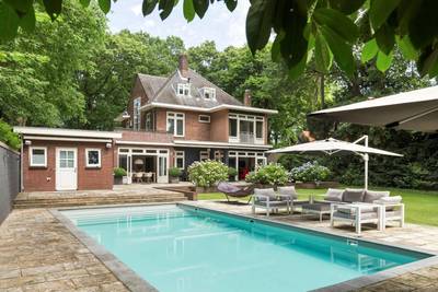 Deze Nijmeegse villa is te huur voor bijna 8.000 euro per maand