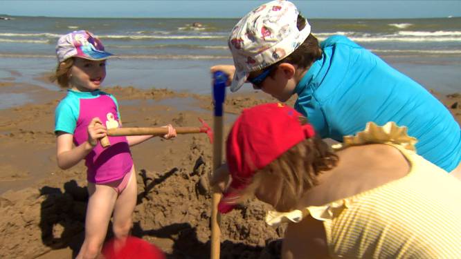Warm zomerweekend aan de kust, maar redders waarschuwen voor springtij