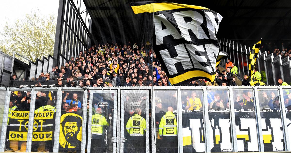 Vitessesupporters pakken weer de boot richting