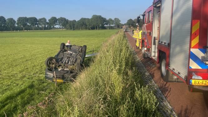 Automobiliste slaat over de kop en raakt gewond door botsing in De Heurne
