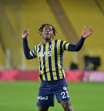 Victoire pour Batshuayi et Fenerbahçe, Fellaini reste dans la course au titre en Chine