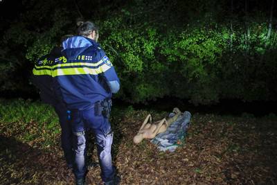 Politie in Nijkerk richt zich op dumper van sekspop: ‘Hadden tijd graag anders besteed’