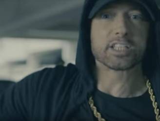 Eminem gaat furieus tekeer tegen Trump en zegt 'fuck you' aan zijn fans die president steunen