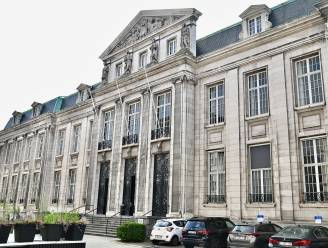 Jongeman (24) voor rechter na vuistslag aan jongedame op café