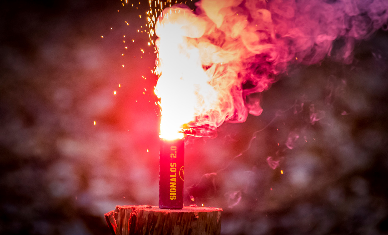 Pagi Volkskrant: Perdagangan kembang api ilegal yang berbahaya beralih ke pedagang online