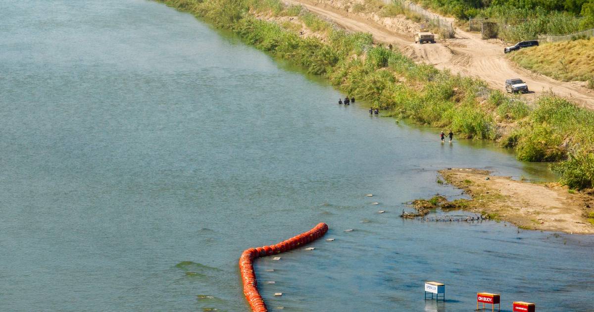 US Department of Justice Warns Texas: Floating Border Barriers Are Illegal |  Abroad