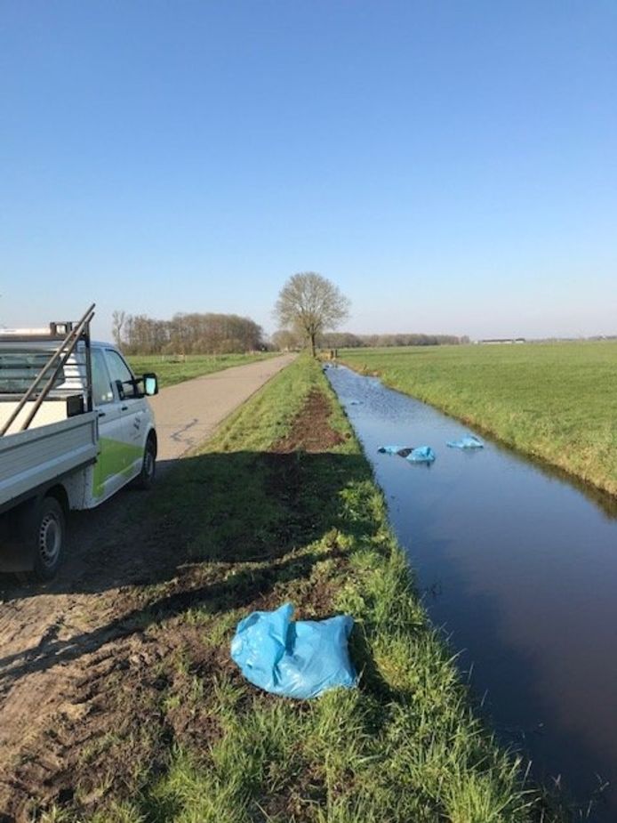Het afval is inmiddels opgeruimd.