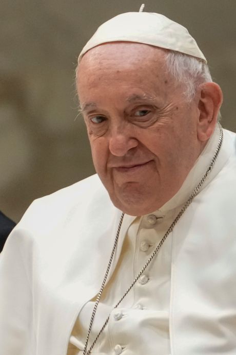 Le pape déchaîne Twitter en appelant à pratiquer "les jaculatoires"