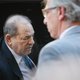 Guilty aan verkrachting, guilty aan aanranding: Weinstein riskeert 5 tot 25 jaar cel