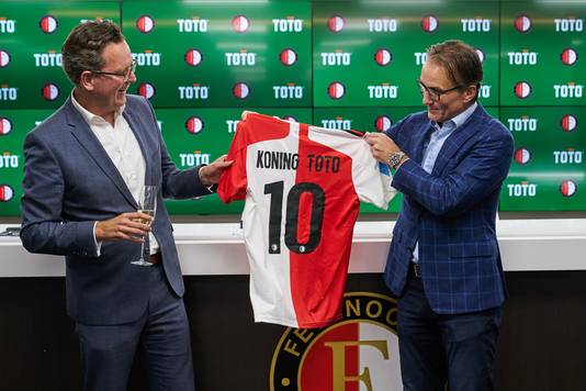 Arno de Jong (links) van TOTO en Feyenoord-directeur Mark Koevermans.