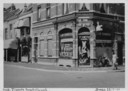 In Breda werden talloze (Joodse) winkels en panden beklad met de V (V=Victorie voor Duitsland). Het was een reactie op het Engelse Victorie. Zoals deze bakkerij in de Nieuwe Boschstraat