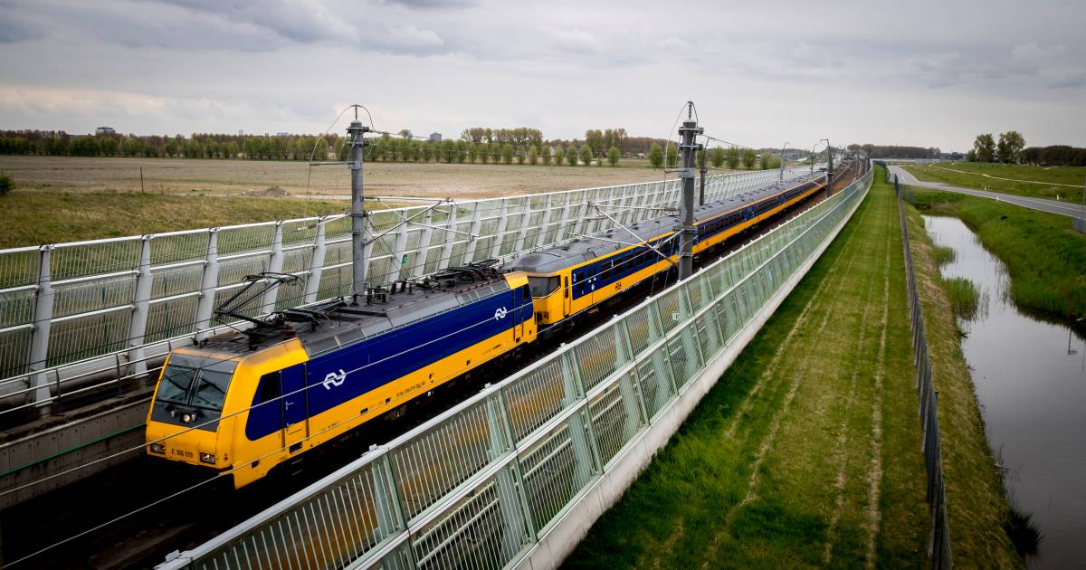 extra geld voor snellere treinen vanuit zwolle naar de randstad en het noorden 99 nieuwe intercity s besteld binnenland destentor nl
