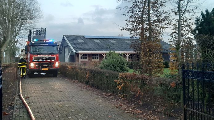 Brand bij caravanstalling Nispen