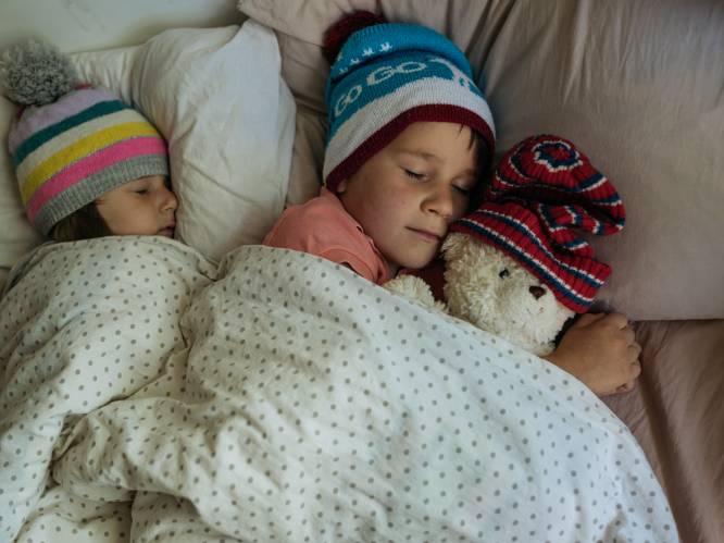 Slaap je beter in een koud bed door elektrisch deken of kersenpitkussen? Expert beoordeelt 7 geliefde trucjes