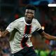 Ajax bezwijkt onder zware druk van Liverpool