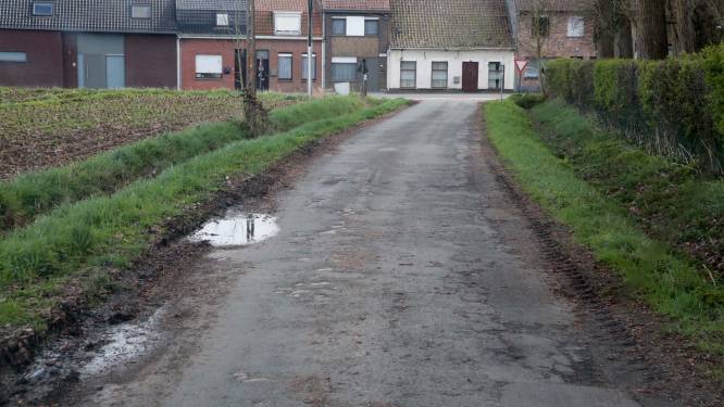 Stad pakt wegen in slechte staat aan: “Moet zijn uitgevoerd tegen 1 november”