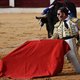 Heel Spanje huilt als Juan José Padilla, de immens populaire eenogige torero, zijn laatste doodsteek uitdeelt