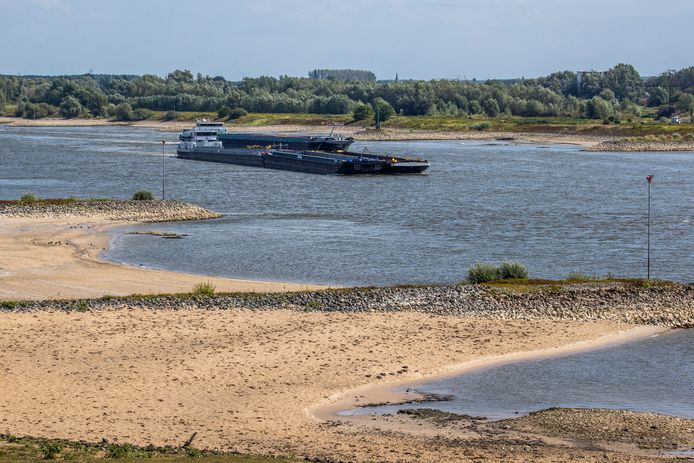 Waterstanden in Rijn en Waal stijgen iets door noodweer in Alpen ...