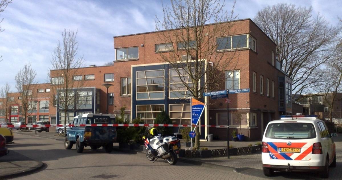 Scooter onderuit na aanrijding op Vijfhoek | Deventer | destentor.nl