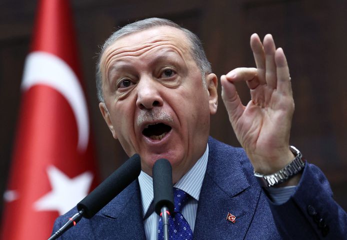 De Turkse president Recep Tayyip Erdogan tijdens een bijeenkomst van zijn partij AKP.