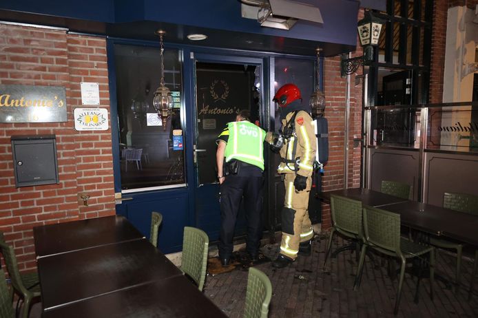 Brand gesticht bij Italiaans restaurant Antonio's aan de Dommelstraat in Eindhoven in de nacht van donderdag 25 op vrijdag 26 juni 2020.